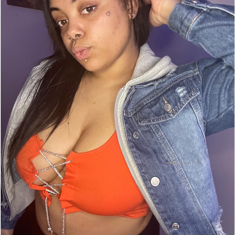 Jean jacket w hood